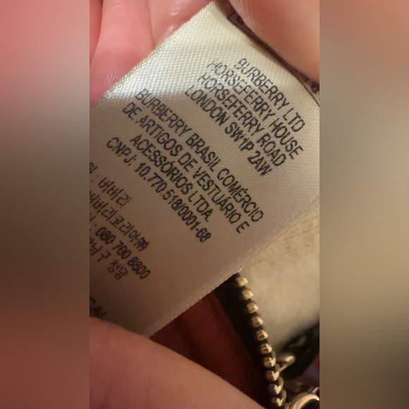 Burberry Crossbody with adjustable strap - Picture 12 of 13